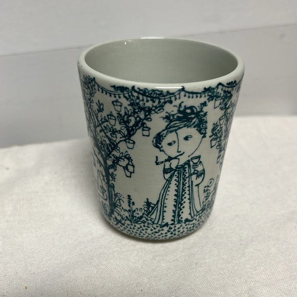 Vintage Bjorn Winblad "Garden Party" Style Blue & White Ceramic Art Mug - 2-1/2" - Picture 5 of 7